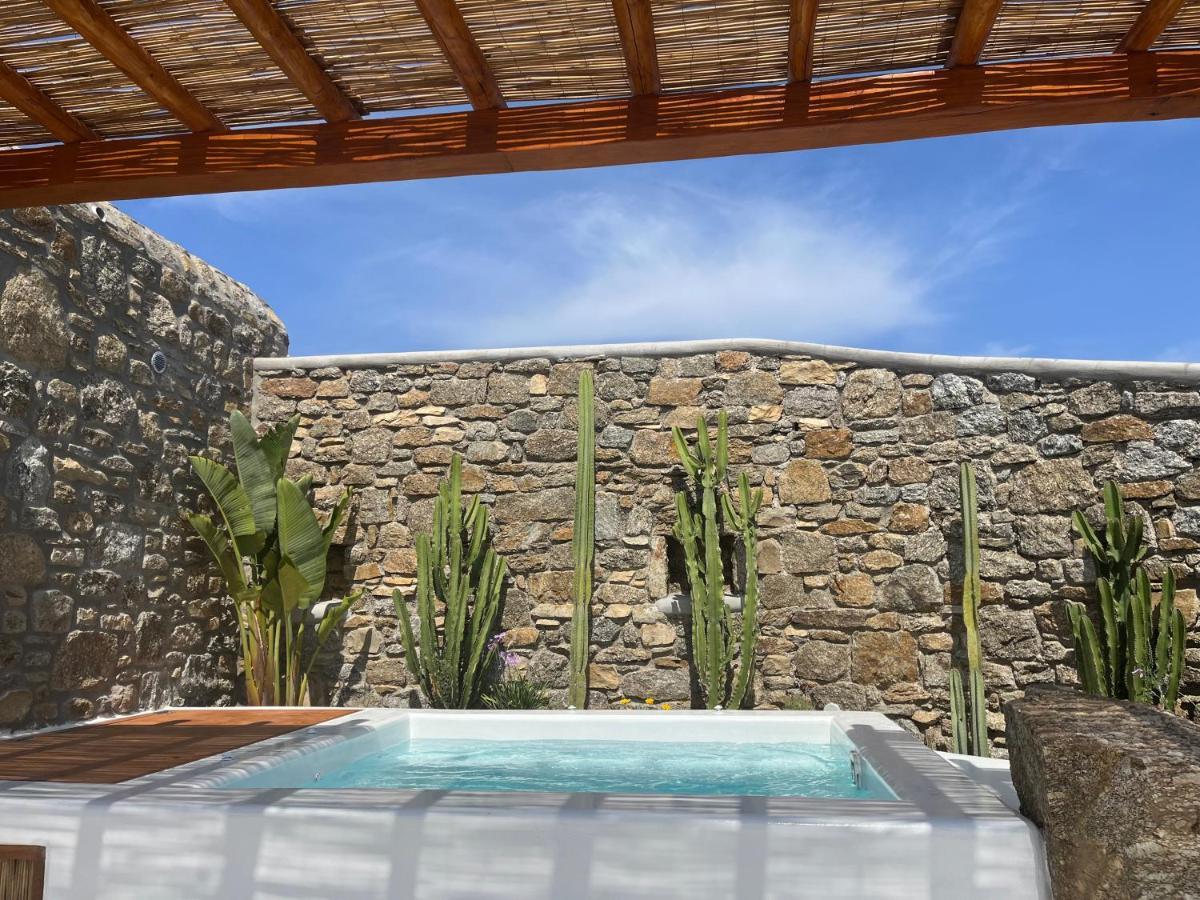 Teal Rock Mykonos *