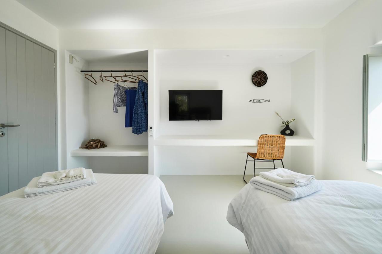 Teal Rock Mykonos Ano Mera