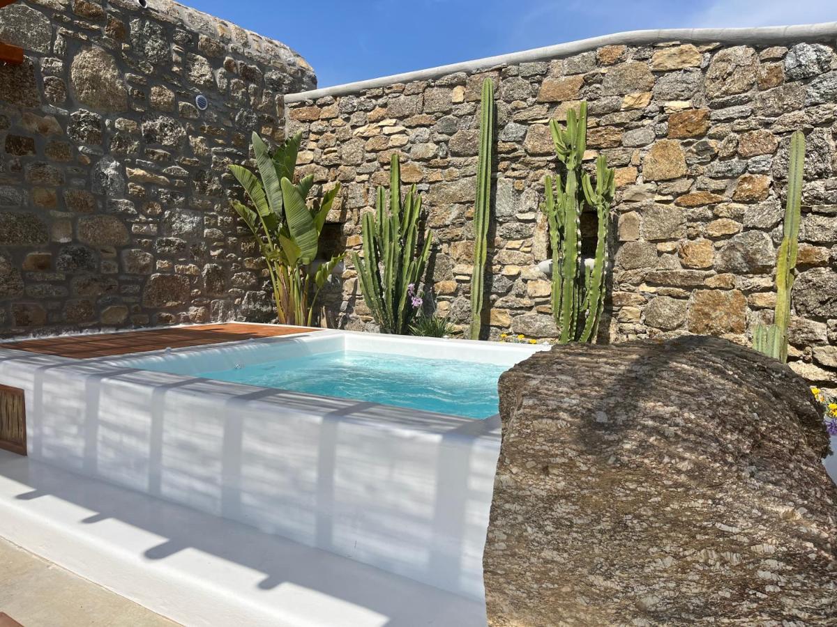 Teal Rock Mykonos Ano Mera